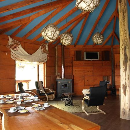 פורטו ואראס Cabanas Gracias A La Vida Lodge מראה חיצוני תמונה