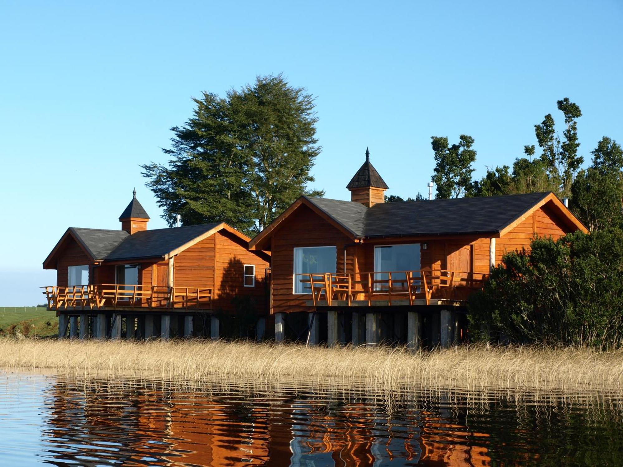 פורטו ואראס Cabanas Gracias A La Vida Lodge מראה חיצוני תמונה