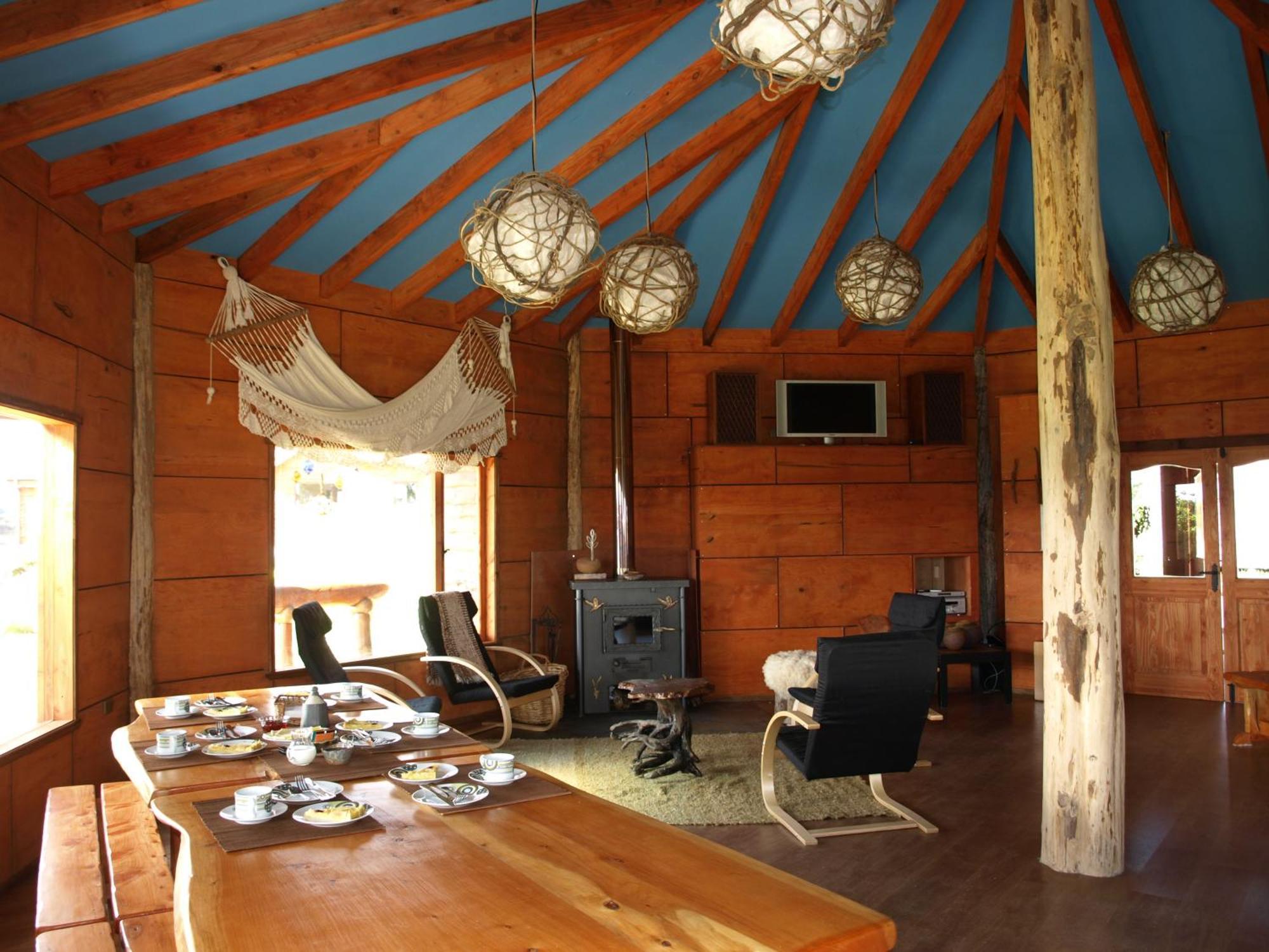 פורטו ואראס Cabanas Gracias A La Vida Lodge מראה חיצוני תמונה