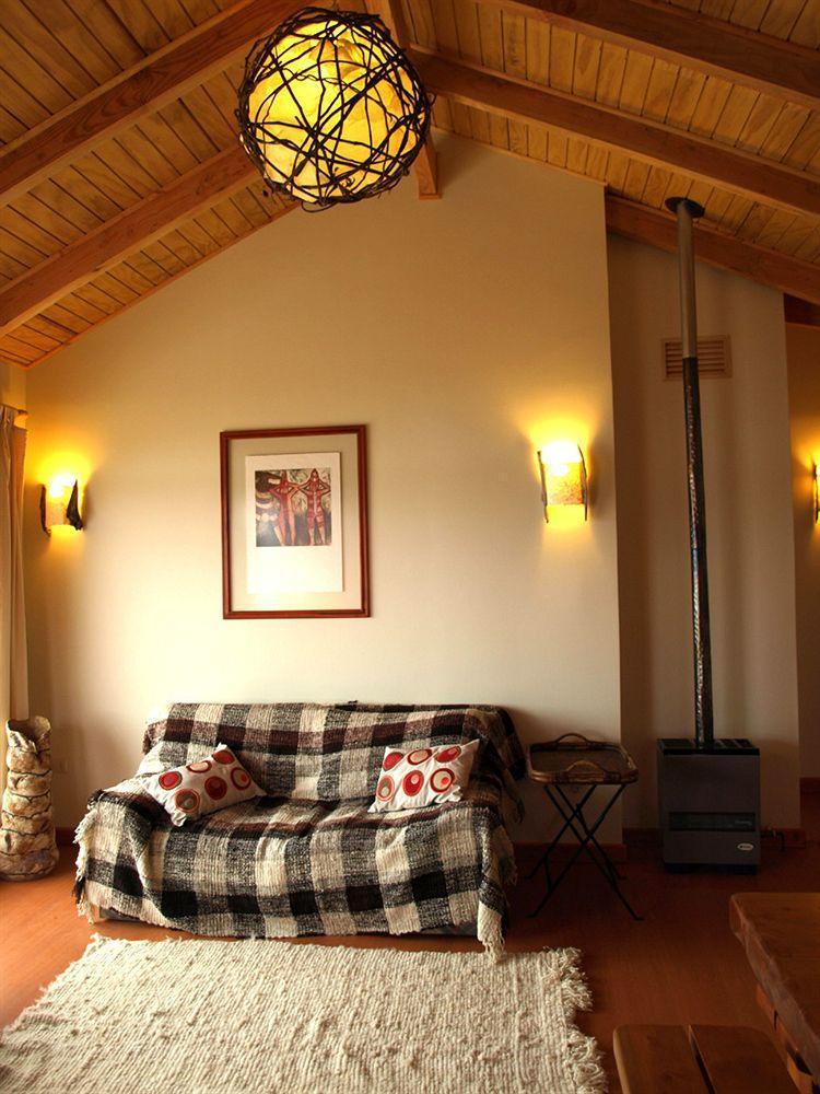פורטו ואראס Cabanas Gracias A La Vida Lodge מראה חיצוני תמונה