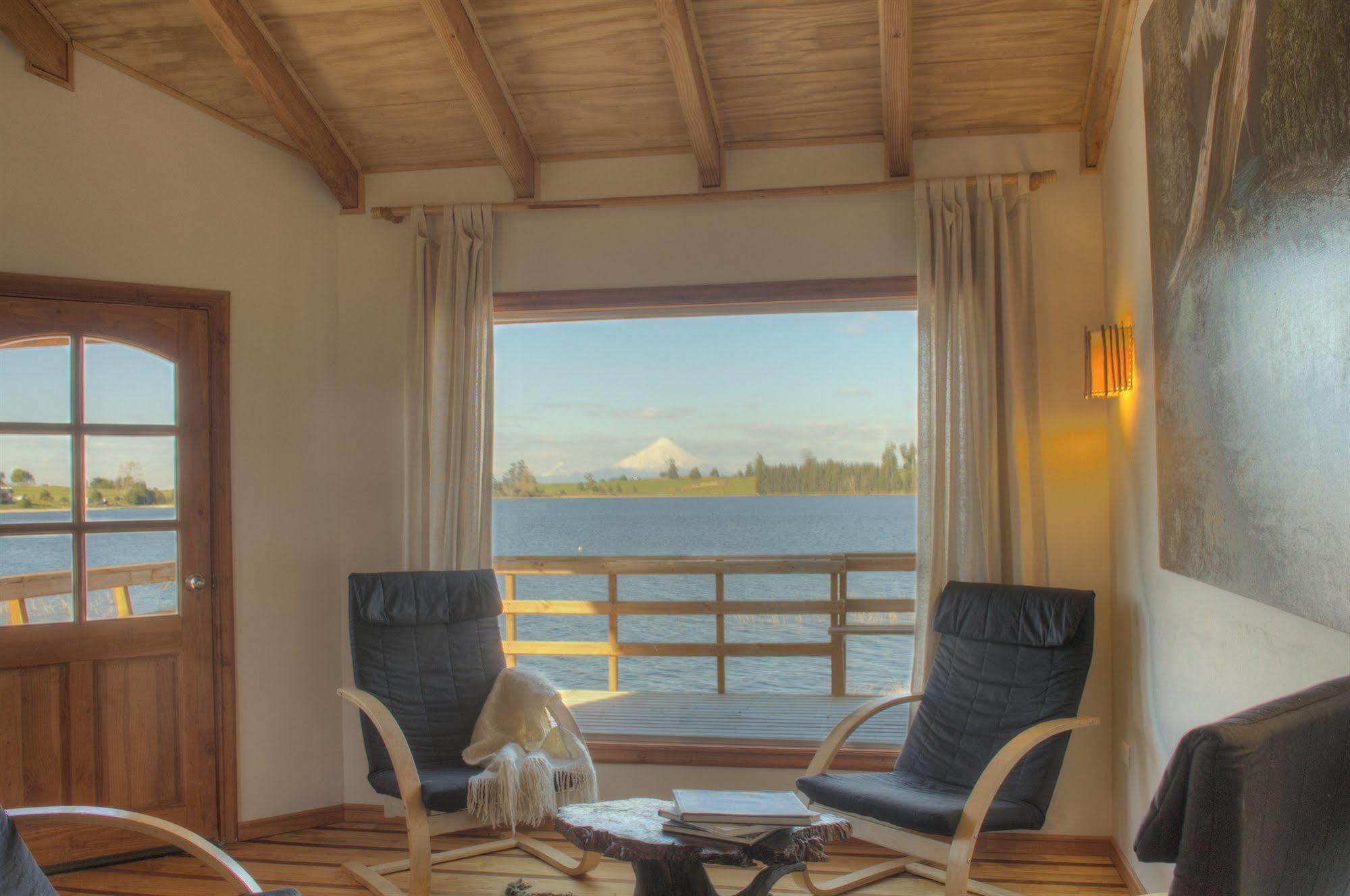 פורטו ואראס Cabanas Gracias A La Vida Lodge מראה חיצוני תמונה
