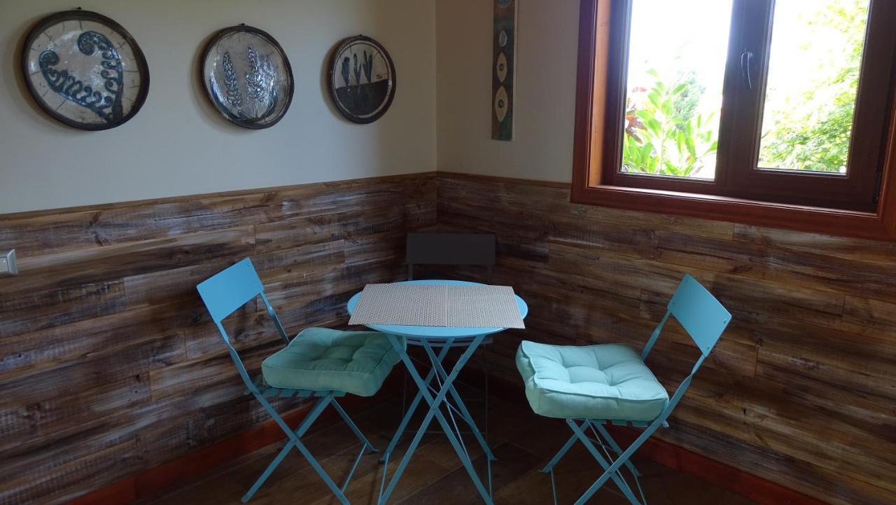 פורטו ואראס Cabanas Gracias A La Vida Lodge מראה חיצוני תמונה