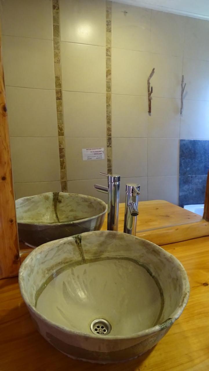 פורטו ואראס Cabanas Gracias A La Vida Lodge מראה חיצוני תמונה