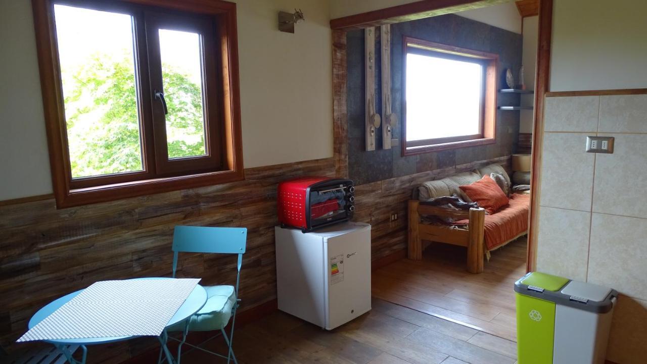 פורטו ואראס Cabanas Gracias A La Vida Lodge מראה חיצוני תמונה